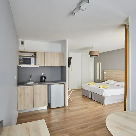 Odalys Aix En Provence Le Clos De La Chartreuse 3* آيكس أومبروفينس